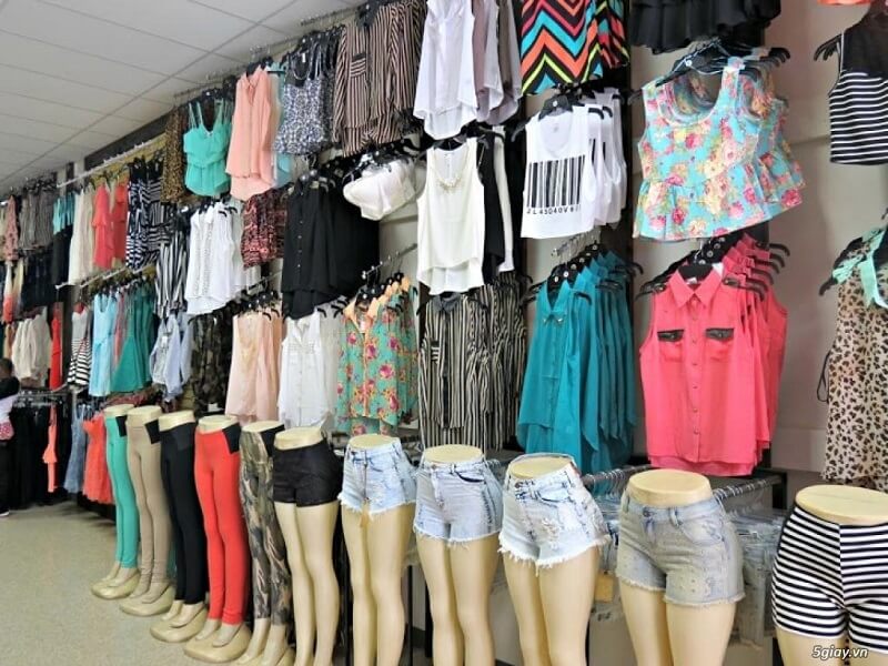 sỉ quần áo ở chợ Tân Bình