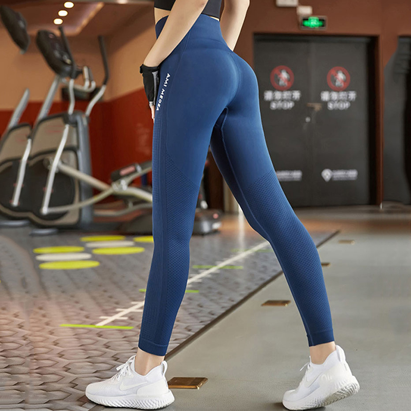 Mẫu quần legging tập gym