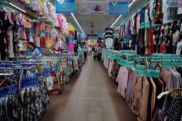 Chất lượng quần áo ở chợ Lớn Sài Gòn